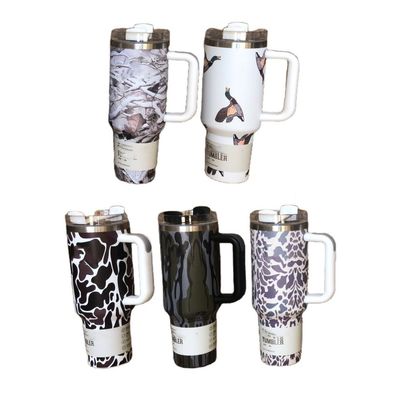 Sostenible 40oz Leopard Impresión Camuflaje Copo de paja Tumbler para bebidas calientes y frías