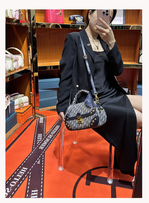 Bolso de cuerpo cruzado de estilo elefante de moda para mujeres hecho de cuero de PVC duradero