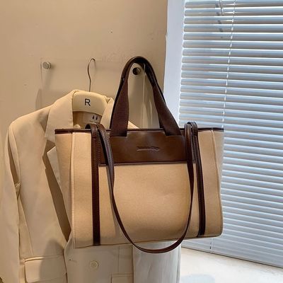 2024 Bolsos de moda Bolsos ligeros de alta capacidad para mujeres Bolsos de diseño elegantes