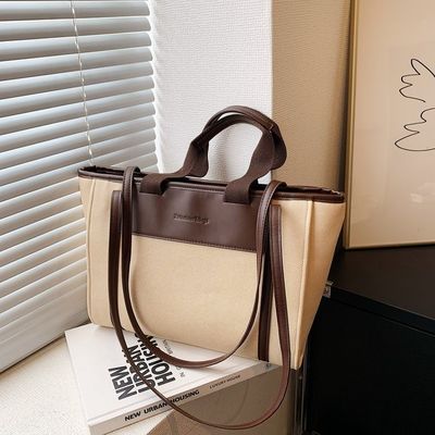 2024 Bolsos de moda Bolsos ligeros de alta capacidad para mujeres Bolsos de diseño elegantes