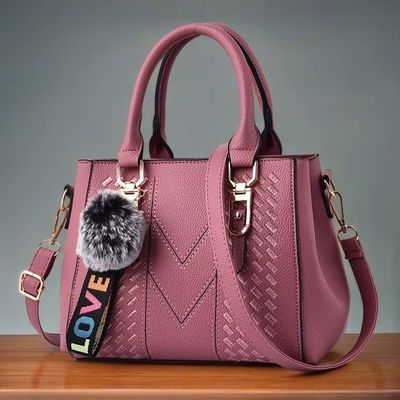 Elegante bolso de hombro de cuero genuino con dibujos animados y decoración de botones