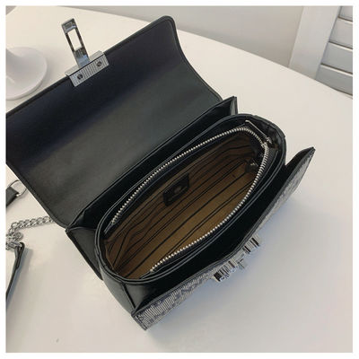 Retro Carta Impresa Cadena Larga Cinturón de hombro Bolsa de cuerpo cruzado de mujer Tipo de cierre ZIP