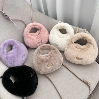 Bolsos de pelo de zorro de color invernal marrón mini bolsos de piel de zorro de cadena larga bolsos de piel peluda para mujeres sofisticadas
