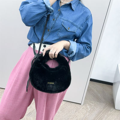 Bolsos de pelo de zorro de color invernal marrón mini bolsos de piel de zorro de cadena larga bolsos de piel peluda para mujeres sofisticadas