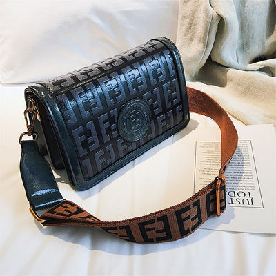 Bolsas de lujo para mujeres Bolsas femeninas Bolsas de canal para damas con patrón CANDY
