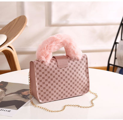 L mini bolsa cuadrada de lana de cordero de invierno y bolsa de mensajería de PU para bolso de mano de moda