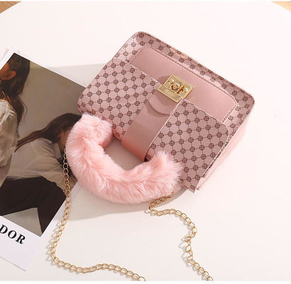 L mini bolsa cuadrada de lana de cordero de invierno y bolsa de mensajería de PU para bolso de mano de moda