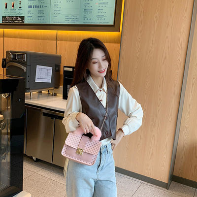 L mini bolsa cuadrada de lana de cordero de invierno y bolsa de mensajería de PU para bolso de mano de moda