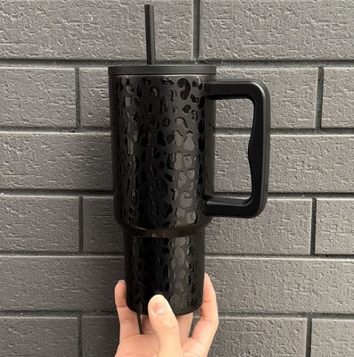 Aventura personalizada 40 oz tumbler de acero inoxidable con aislamiento de doble pared y mango