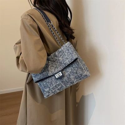 Versión coreana Carita Bolso de hombro con cadena Envío rápido en 3-5 días para bolso de peluche femenino