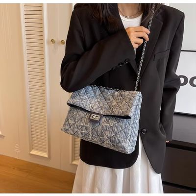 Versión coreana Carita Bolso de hombro con cadena Envío rápido en 3-5 días para bolso de peluche femenino