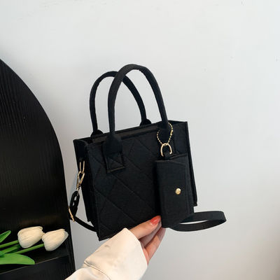 Bolsos de cuero genuino Bolso de bolso de línea de costura popular para entusiastas del fitness