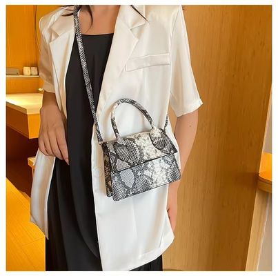 Bolsas de moda de lujo con estilo para damas de diseño destacan las secuenas bolsas pequeñas de cuero
