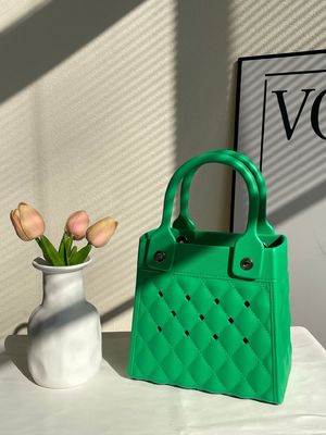 Moda estilo EVA de goma de silicona de mano de bolsa para mujeres de verano de la mujer de la playa bolso en negro