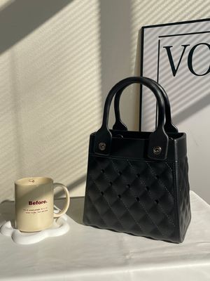 Moda estilo EVA de goma de silicona de mano de bolsa para mujeres de verano de la mujer de la playa bolso en negro