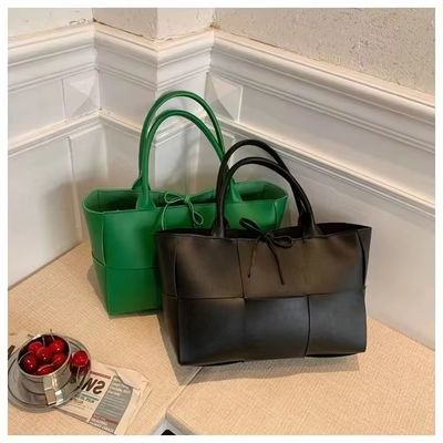 Bolsas para mujeres con gran capacidad Bolsas de lujo de cuero PU