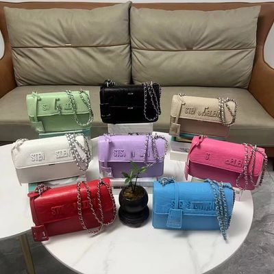 Bolsas con logotipo impreso a medida Bolsas de hombro de cuero de PU de gran capacidad para mujeres
