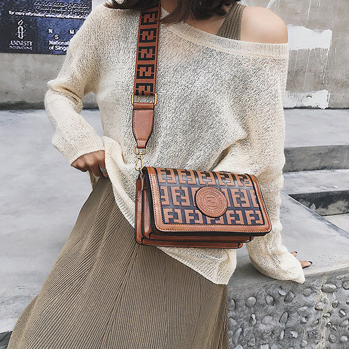 Bolsas de lujo para mujeres Bolsas femeninas Bolsas de canal para damas con patrón CANDY