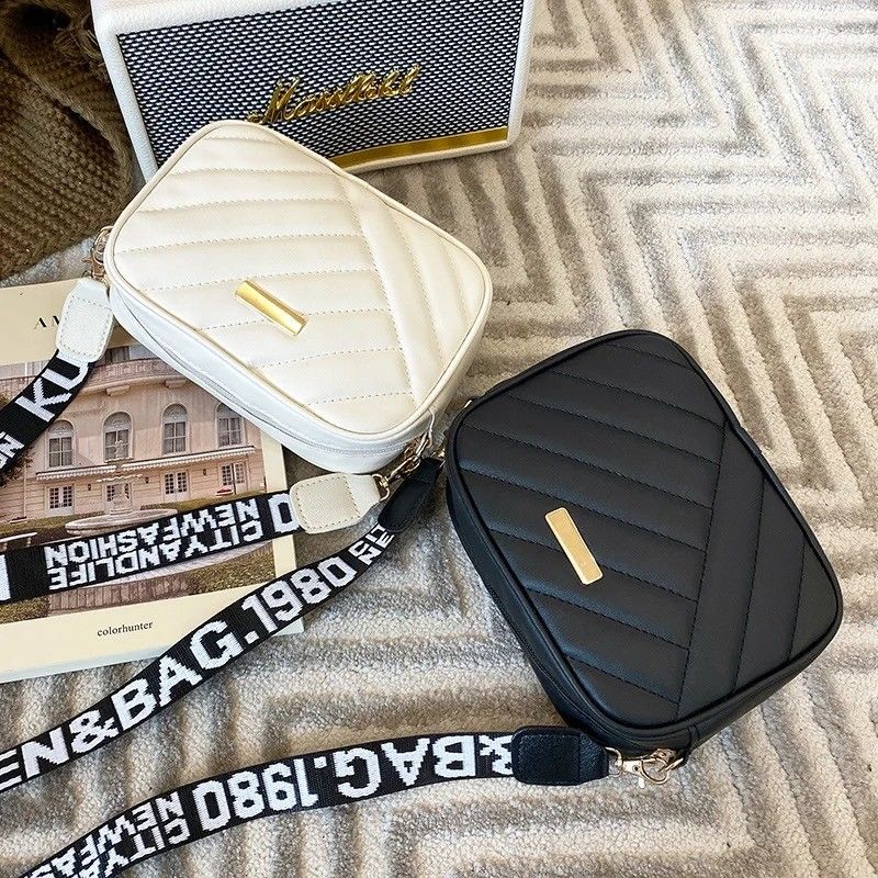 2024 CHIEN Moda Pequeño Clásico PU Bolso de cuerpo cruzado ajustable impermeable OEM Bolso de hombro personalizado para damas