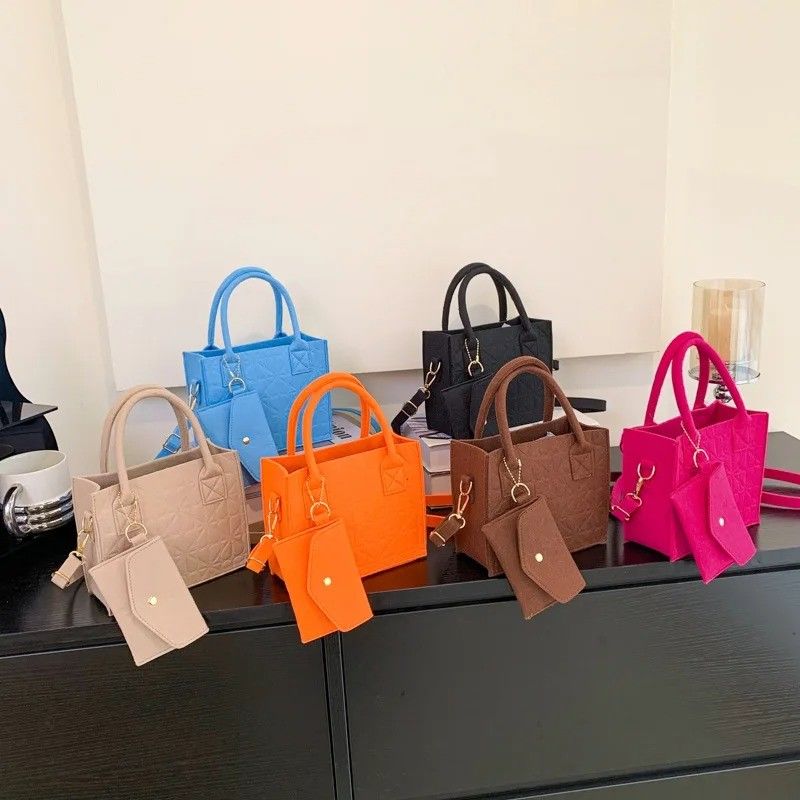 Bolso de estilo vintage para mujeres elegantes hecho de material ligero